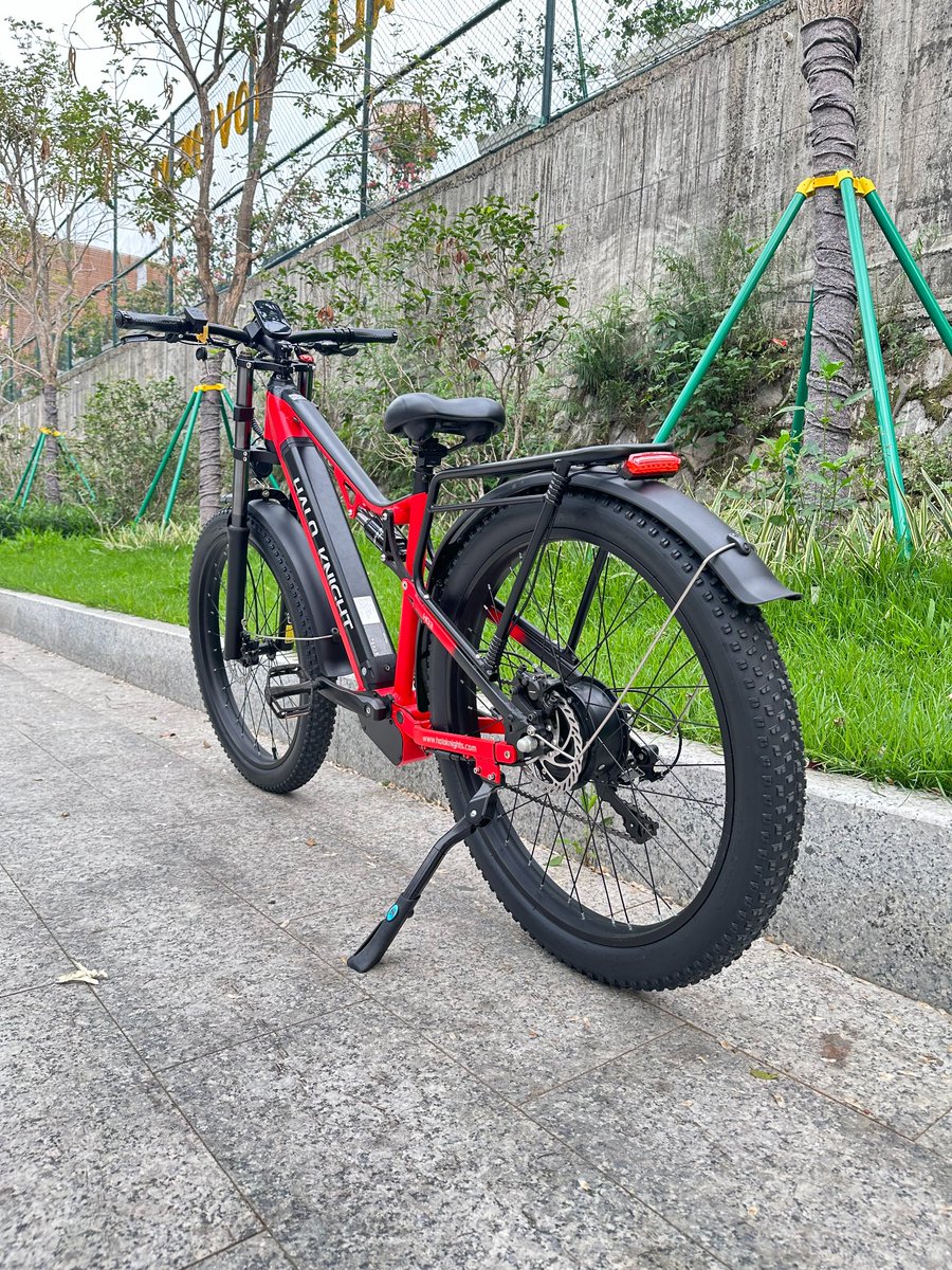 HALOKNIGHT_E's tweet image. Red in the wild. Power on demand.

HALO KNIGHT H03 🔥
48V | 1000W | 19.2Ah
Built to stand out. Built to perform.
#HALOKNIGHT #H03 #ElectricBike #PowerRide