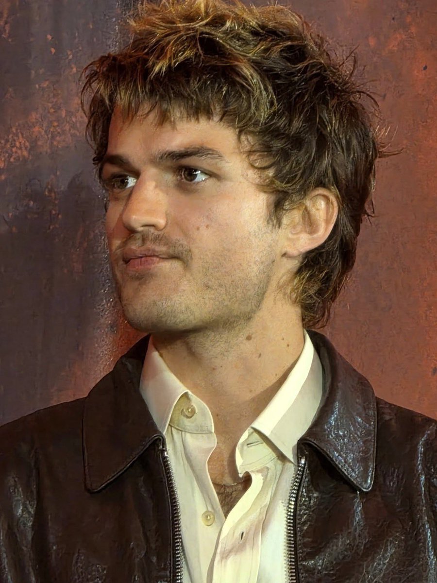 niamh 🎱✨ tweet media