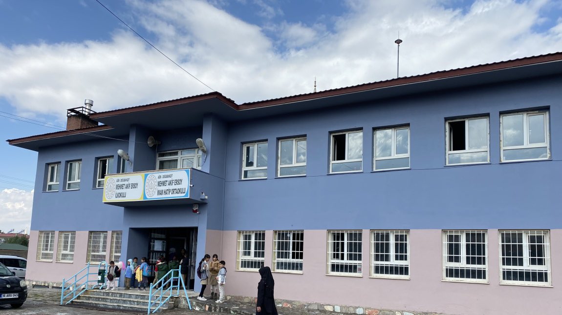 🎙️ Muhbir tweet media