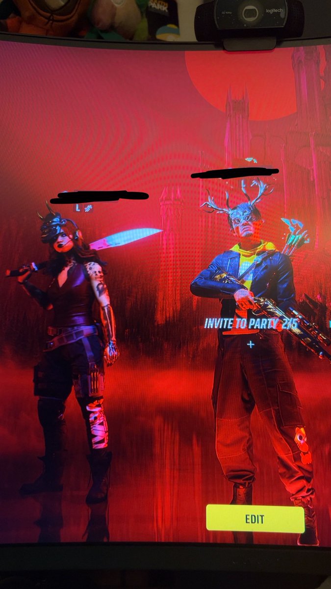 PrivateFormOF's tweet image. Time to play some of the finals with my wife, #latenightgaming #funtimes #chillnights #OFFun