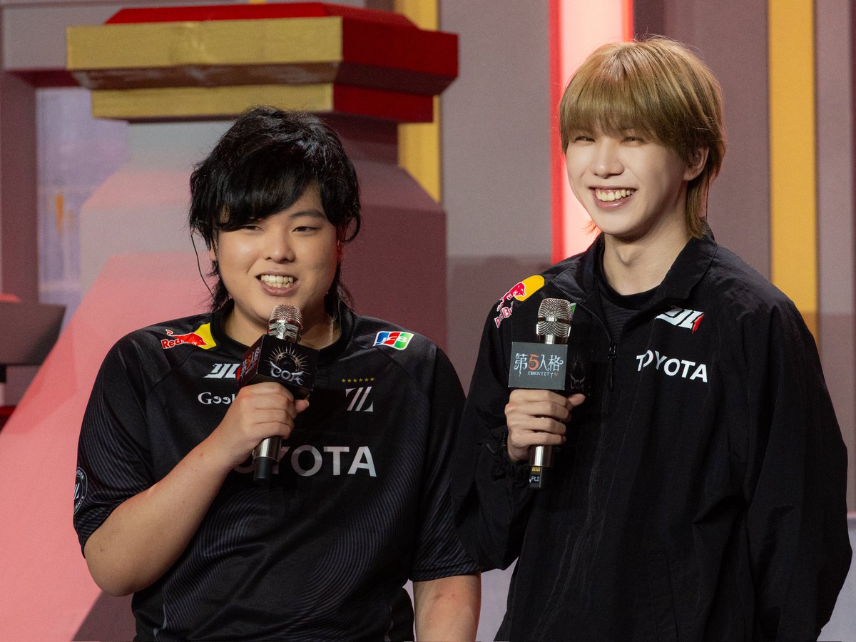 おもち tweet media