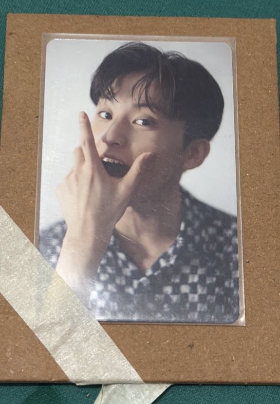 dreamoonlee's tweet photo. masih ada yang mau mark ini? 50K yaa! aku pack hari ini🫠🫠 https://t.co/nFI2wYOPaK