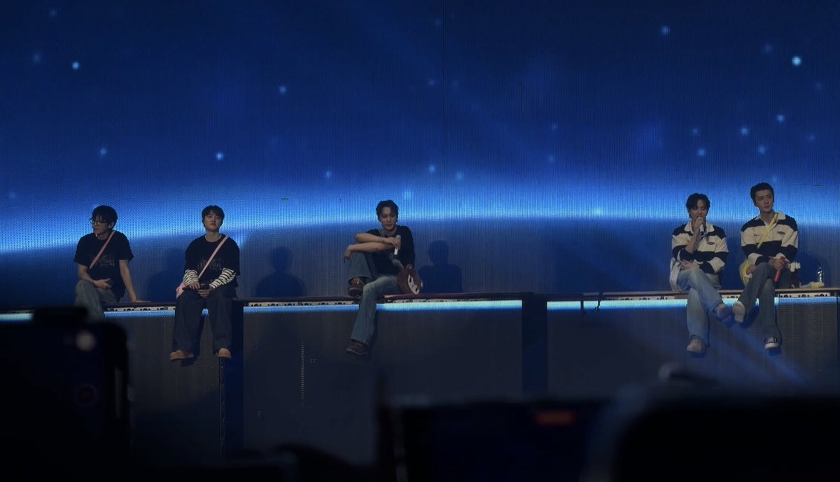 llangberry's tweet photo. 우리 영원하자🩶

#EXhOrizon_in_Seoul
#Flatline_마침내_만난_우리
#review_for_EXhOrizon https://t.co/aRwwAtn16Q
