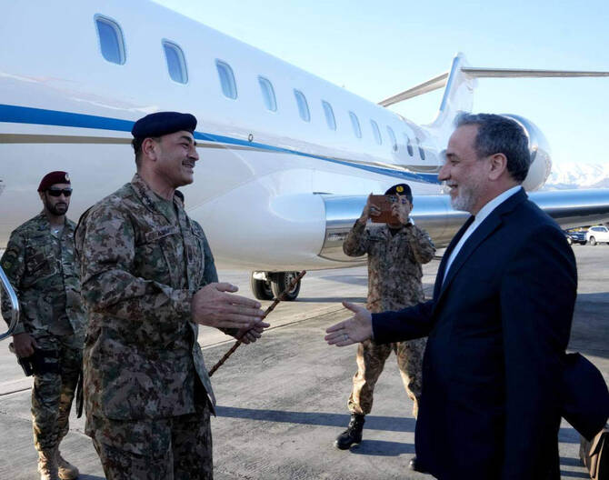arabnews's tweet image. #Pakistan’s powerful army chief Field Marshal Asim Munir completed a three-day visit to #Tehran, the country’s military said on Saturday arab.news/mygtr