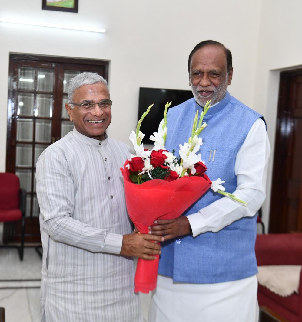 drlaxmanbjp's tweet photo. Congratulated Hon’ble Deputy Chairman of Rajya Sabha, Harivansh Narayan Singh ji, on his appointment.

Wishing him a successful tenure in serving the House with dedication and commitment. https://t.co/CmsjRJ7Pxu