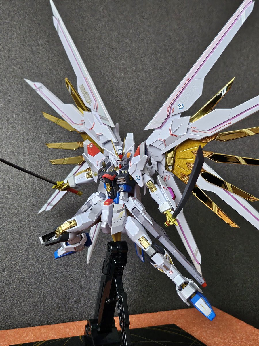 Yukino_Tonic014's tweet image. #SEEDFREEDOM
昨日届いたマイフリ最終決戦Ver.
やっぱりフリーダムはカッコイイ！(^o^)