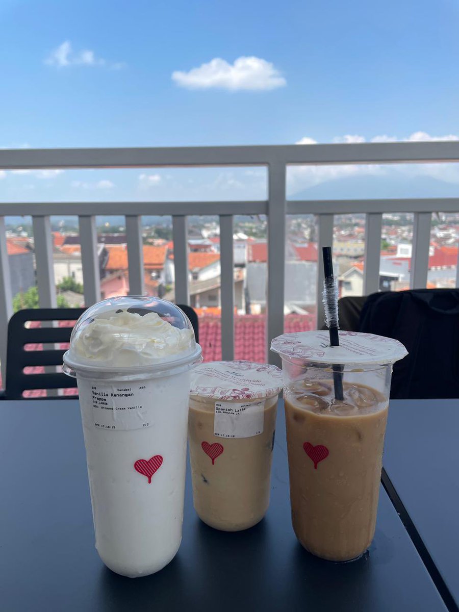 vana apa aja di post tweet media