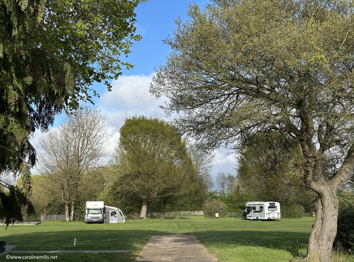 CarolineMills99's tweet image. A very pleasant stay at the Walton-on-Thames Camping &amp;amp; Caravanning Club Site, the oldest #campsite in the Club's network, established in 1913. I've had days in London (only 25-minutes on the train to Waterloo), Hampton Court, Kew Gardens, Brooklands Museum and more. #camping