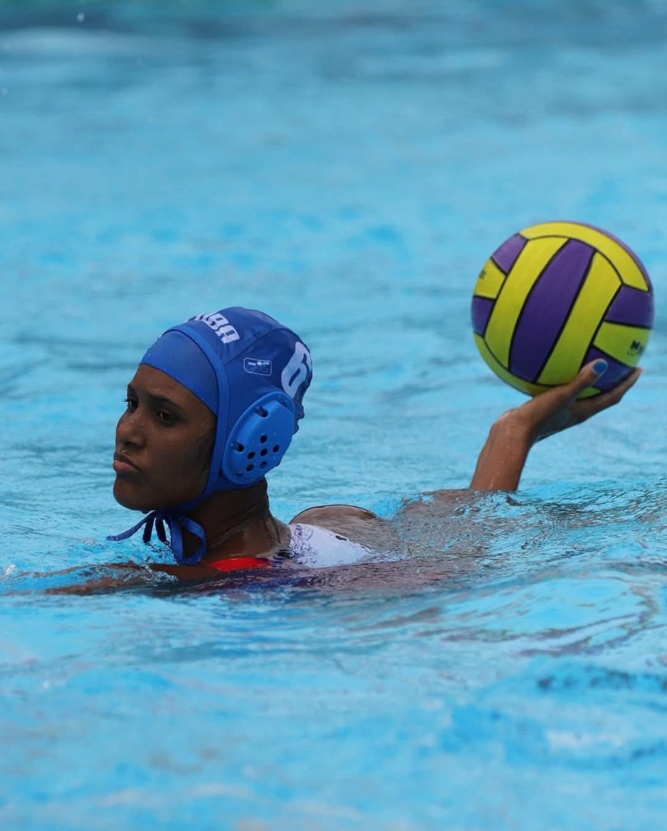 🇨🇺🤽| El equipo cubano de polo acuático femenino, dirigido por el santiaguero Miguel Artiles Socarrás, logró la clasificación a los Juegos Centroamericanos y del Caribe al derrotar 21 goles por 7 a su similar de Guatemala en cuartos de final.

•
•

#SantiagoDeCuba <a href="/LaCmkc/">Amigos de la Cmkc</a>