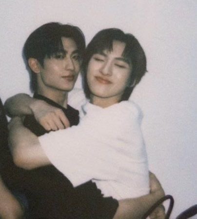 ซฟ ྀི tweet media