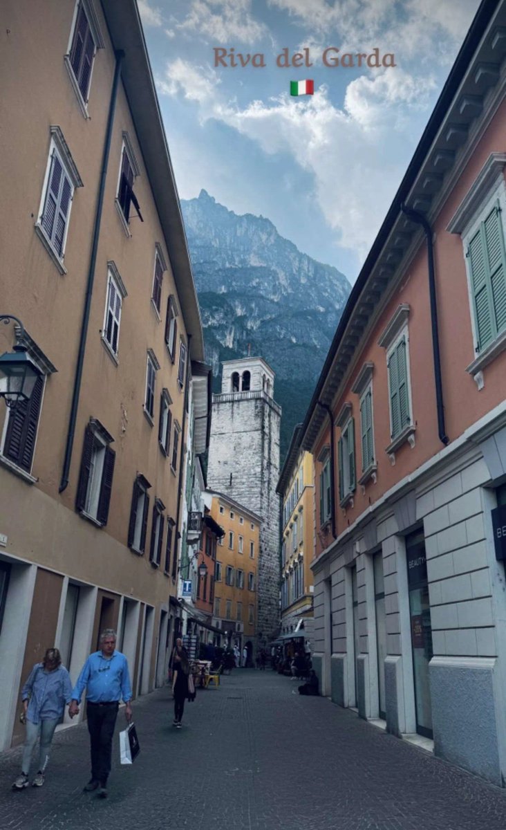 ‏فـوفـــــا .. tweet media