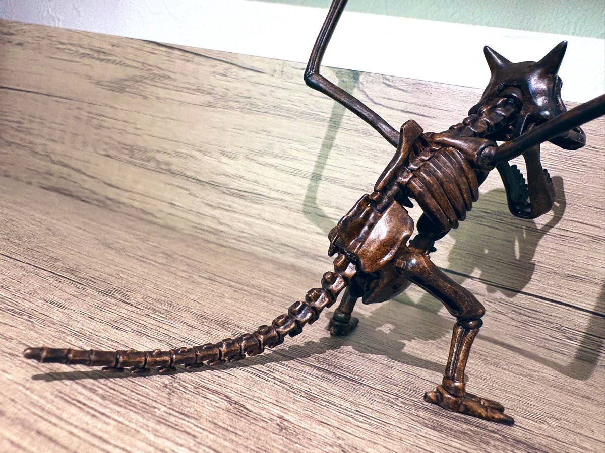 ほねほねプテラめも📝

頭蓋骨はｴｯｻﾎｲｻと合わせ目けし❗️
牙もｴﾝﾔｺﾗ削ってほどよく鋭くッ✨
背中もﾑﾁｬｸﾁｬかっこいい‼️
ウェザリングカラーオンリー🤎

良作キットにもほどがありますｳｯﾄﾘ