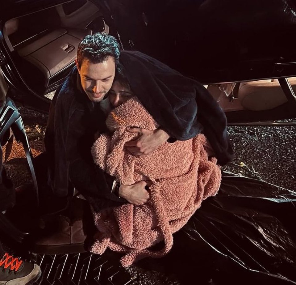 eri 🌼 tweet media