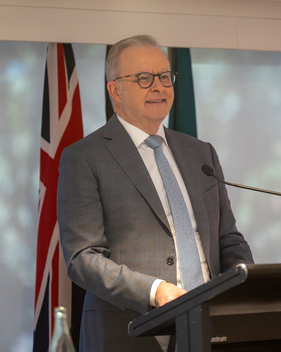 airnewsalerts's tweet image. #Australia welcomes the reported reopening of the Strait of Hormuz and said it would consider requests to deploy military assets to help secure shipping in the region. 

Prime Minister Anthony Albanese called Iran’s announcement allowing commercial vessels through the strait