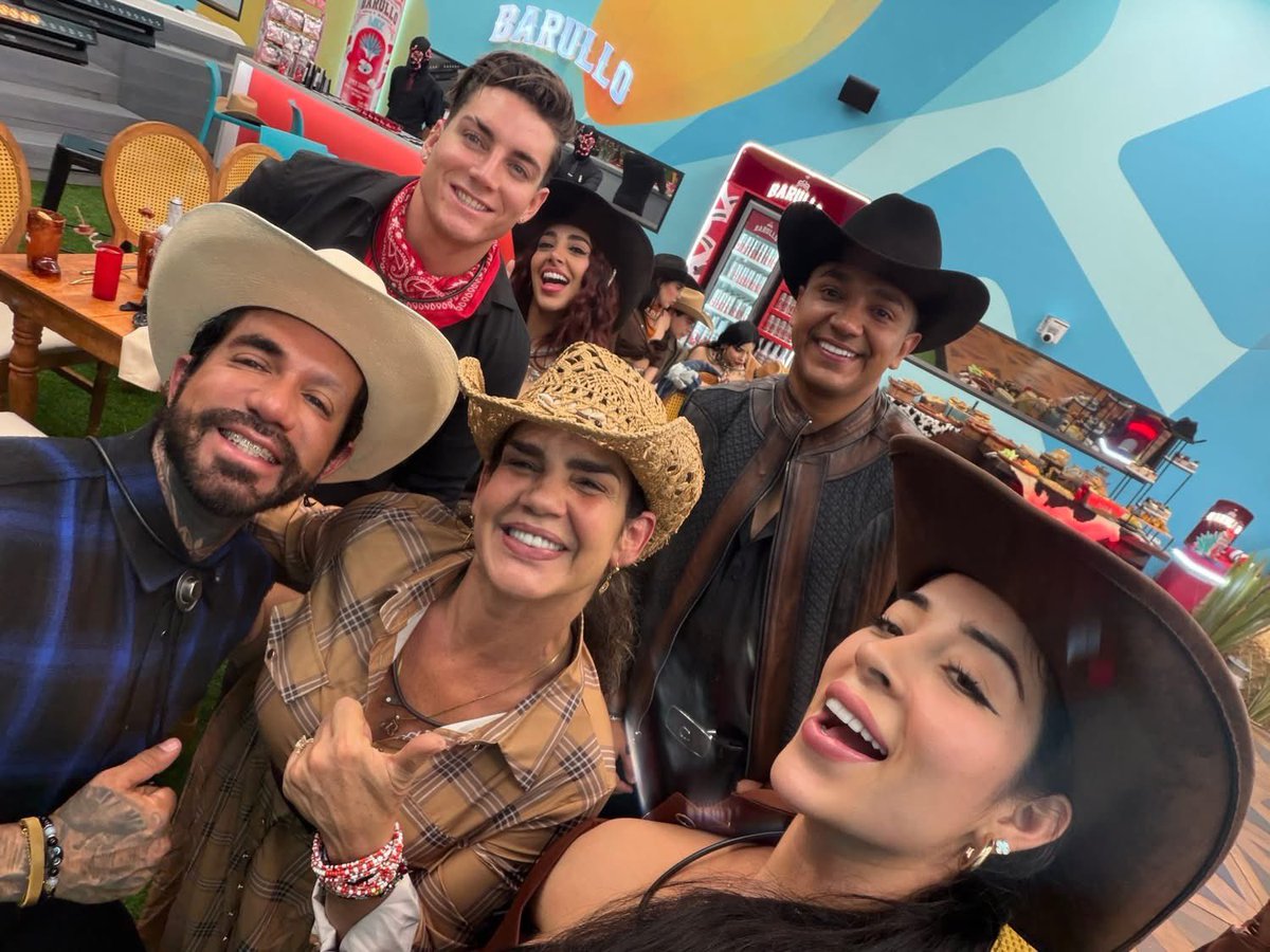 Todo que ver ese Vaquero ojiazul 
#Agus
#LaMansionVIP