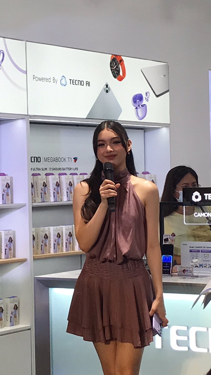 WAYCOOFC's tweet photo. Hello, @waynona_0 ! 💌
Thank ü, @Tecnomobileph ! <3 https://t.co/1uMtPmKWXQ