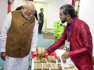 Samal_Happy's tweet photo. In an age driven by technology, rediscovering over 40,000 manuscripts in J&amp;K is a powerful reminder that India’s future is rooted in its civilisational depth. Preserving knowledge while progressing forward reflects a balanced national vision, thanks to our respected PM #Modi Ji. https://t.co/vmIs46mXH4