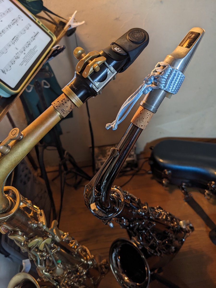 123chikako's tweet photo. 二本のアルト練🎷セッティングをトレードしてみてもなかなか良い。たまにこういう事すると、もっと合う組み合わせ有るんじゃないか？と思ってしまうが結果最初のに戻すことに(明日本番)。本当はブラックニッケル君、楽しく飽きないのだ。 https://t.co/6BrLCQVW9Y