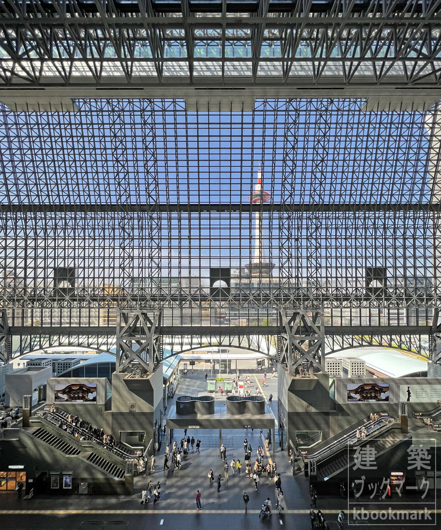 kbookmark's tweet photo. JR京都駅ビル / 原広司 / 京都 https://t.co/U9jHtMIfL9