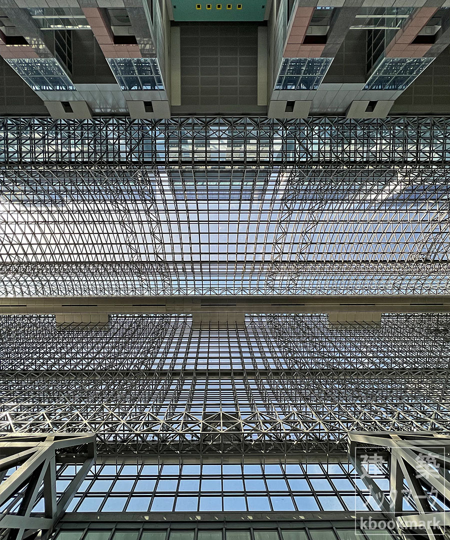 kbookmark's tweet photo. JR京都駅ビル / 原広司 / 京都 https://t.co/U9jHtMIfL9