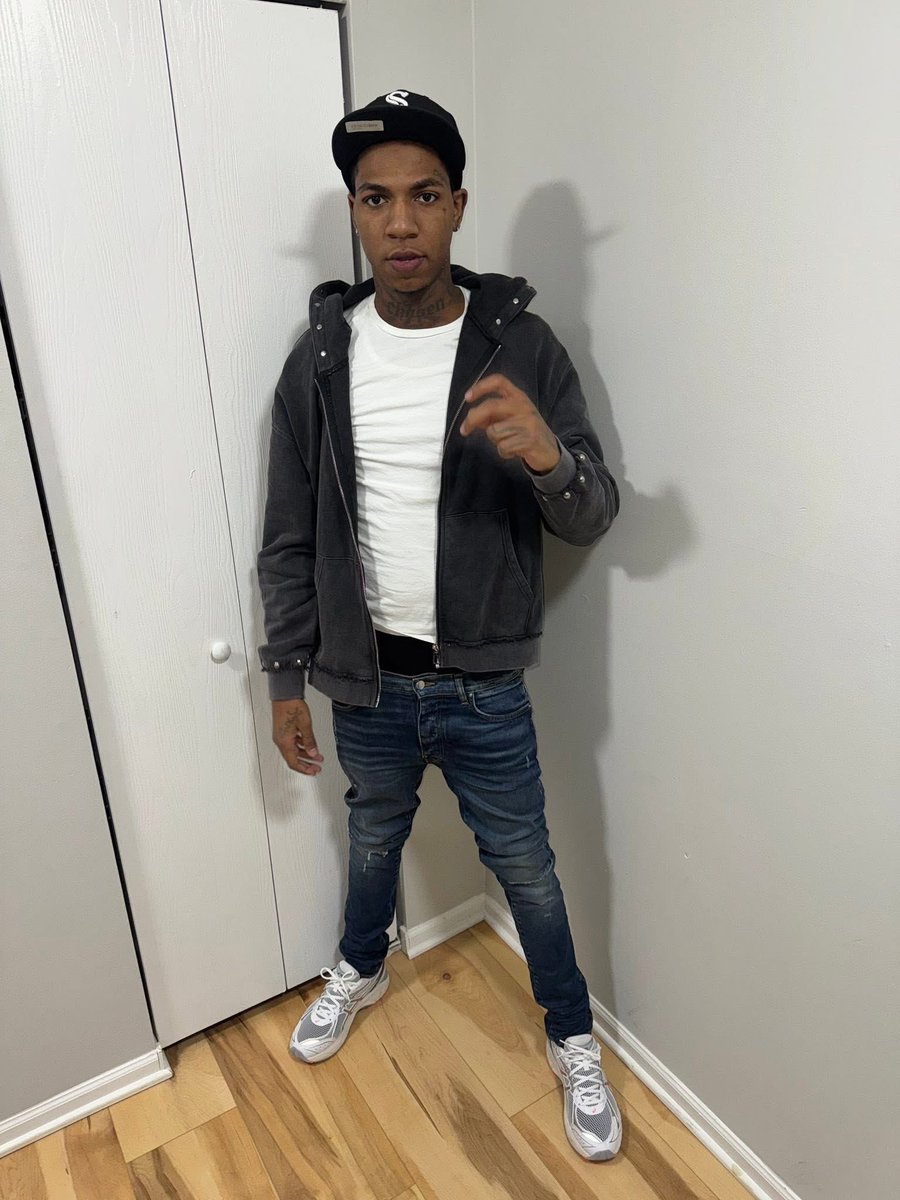 EBK 🥳 (@bornagangster09) on Twitter photo 