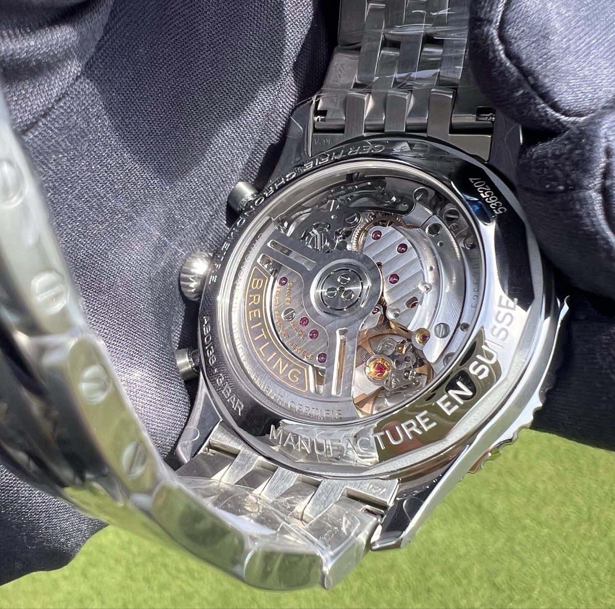 fujimi_threec's tweet photo. BREITLING−AB0138241C1A1

もうすっかり暖かくなりましたね🌼

今日はとても暖かいので、涼しげな文字盤のブライトリングを連れてテラスへ出てみました！🩵

夏に向けて涼しげなデザインのものを探すのも楽しそうです🍉 https://t.co/aN2TODRs6h