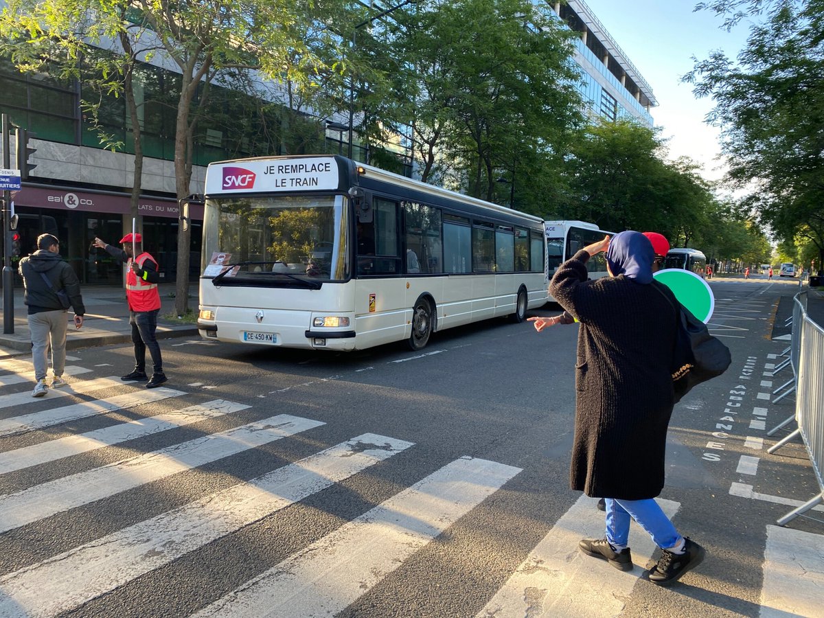 Le Parisien | transports tweet media