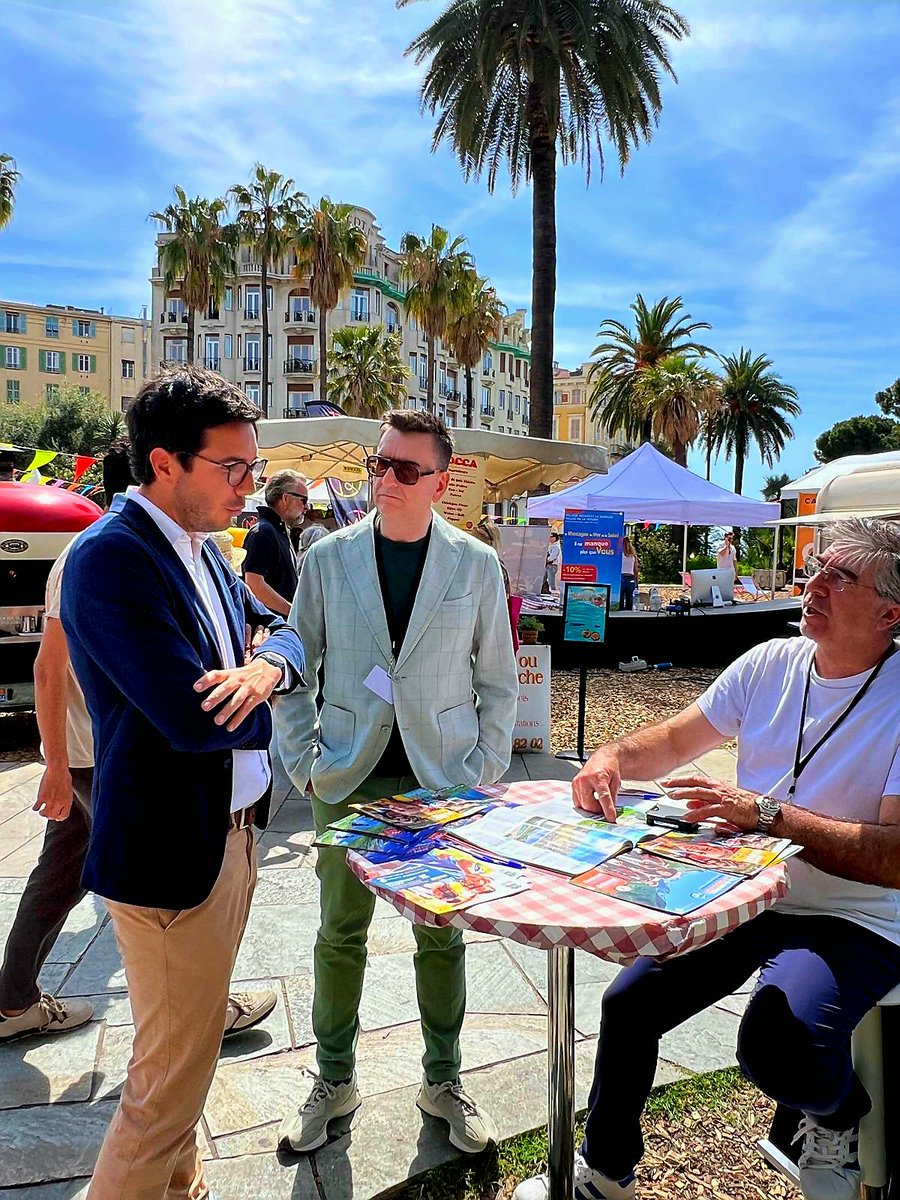 ChristopheTASS3's tweet photo. Merci à Éric Ciotti et Jean-Sébastien Martinez d’être venus nous rendre visite sur nos stands au salon #IDWeekend. Une belle reconnaissance pour l'aso, son pôle vacances, ses activités sportives culturelles, et son engagement pour un tourisme local, familial et accessible à tous https://t.co/SPkFzosnuv