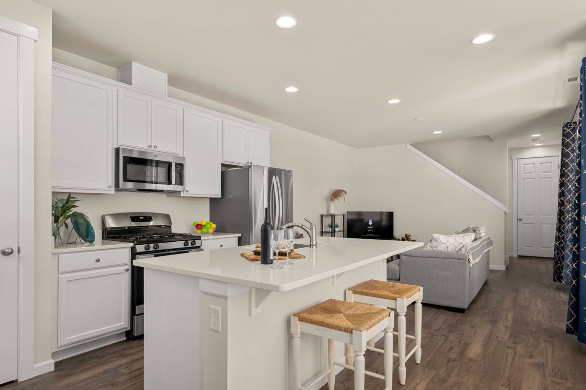 TorilSchoepfer's tweet image. Stunning Richmond American Homes resale!🔥

🏡 #OpenHouse Saturday!
📅 April 18, 1-3pm
📍 13218 192nd Ave E, Bonney Lake

Call/text Lisa for more info! 📲 253-222-6614

torilsellshouses.com/listing-detail…