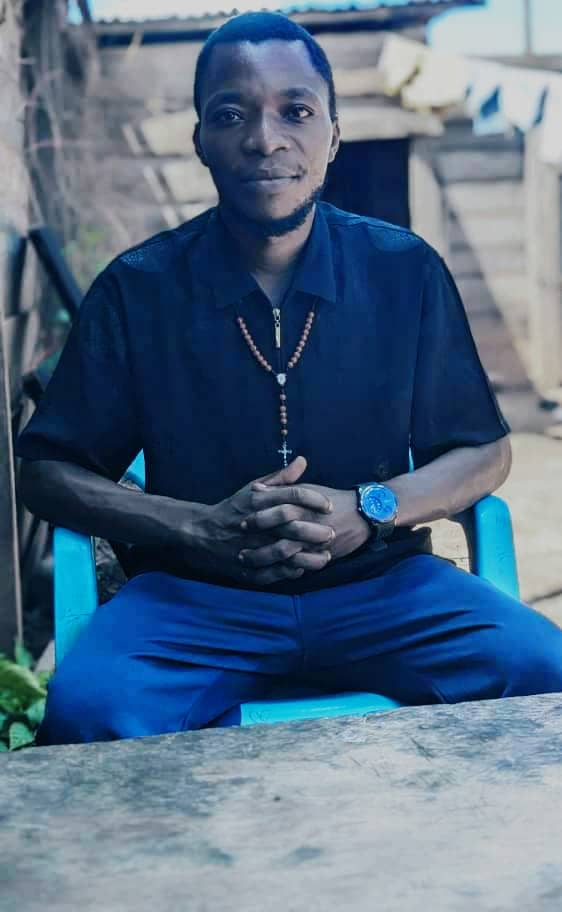 anicetirenge's tweet photo. Le monde ne sera pas détruit avec ceux qui font le mal mais par ceux-là qui restent sans rien faire,car ils sont ennemis de l'indépendance.

anicetkasole8@gmail.com https://t.co/YgS1PJLt0o