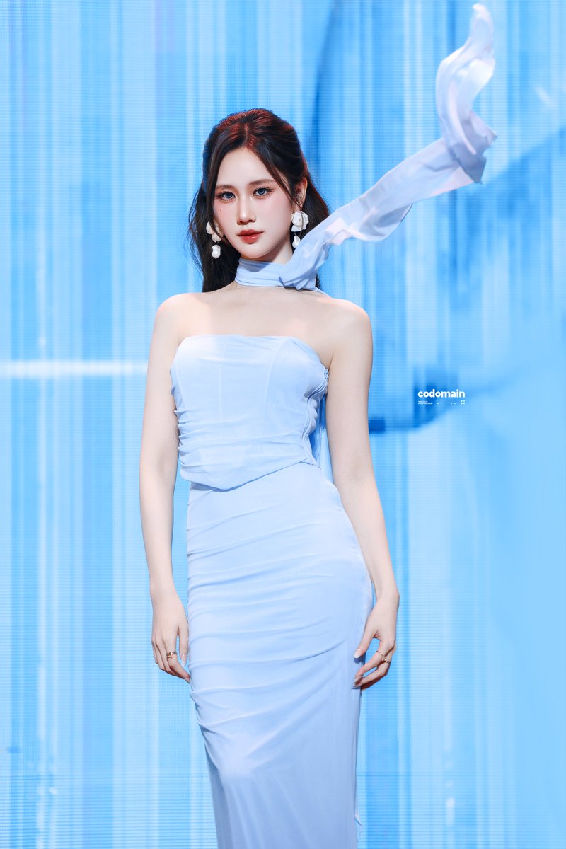 codomain·叶芷妤 tweet media