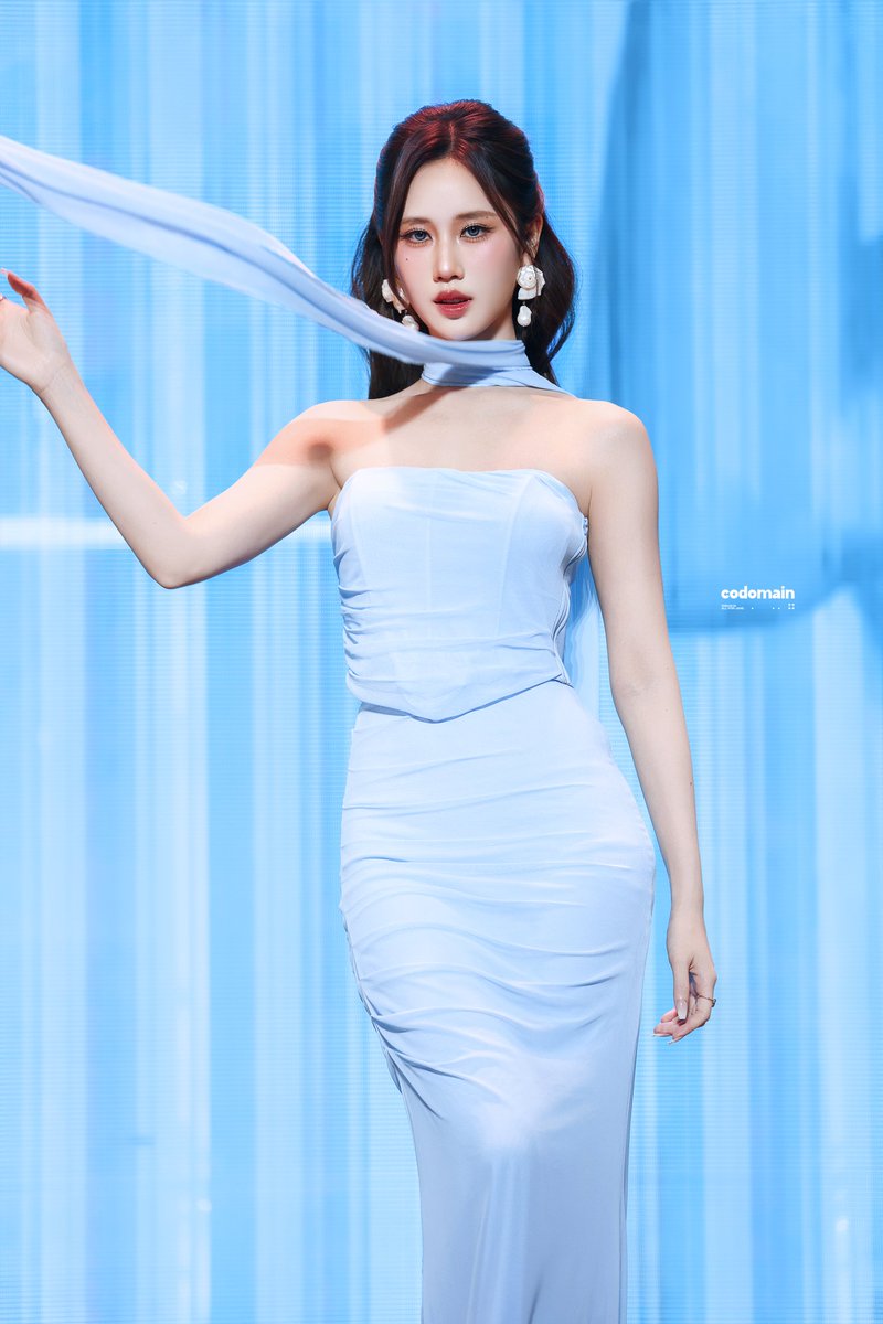 codomain·叶芷妤 tweet media