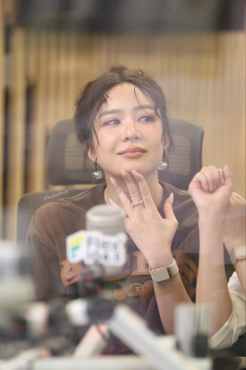 ขนตาแม่เหล็กของพิจูน tweet media