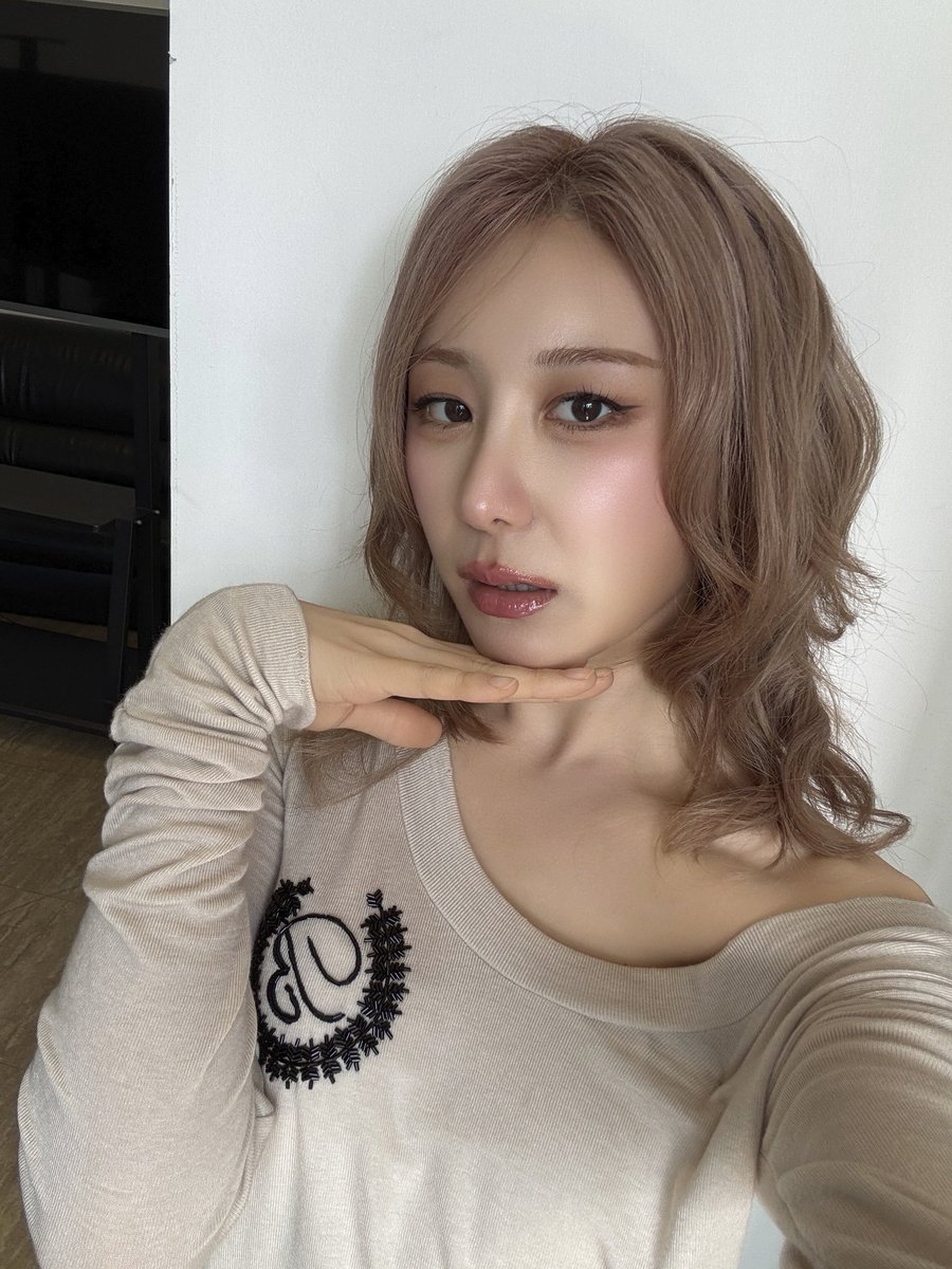 이채연(LEE CHAE YEON) Official tweet media