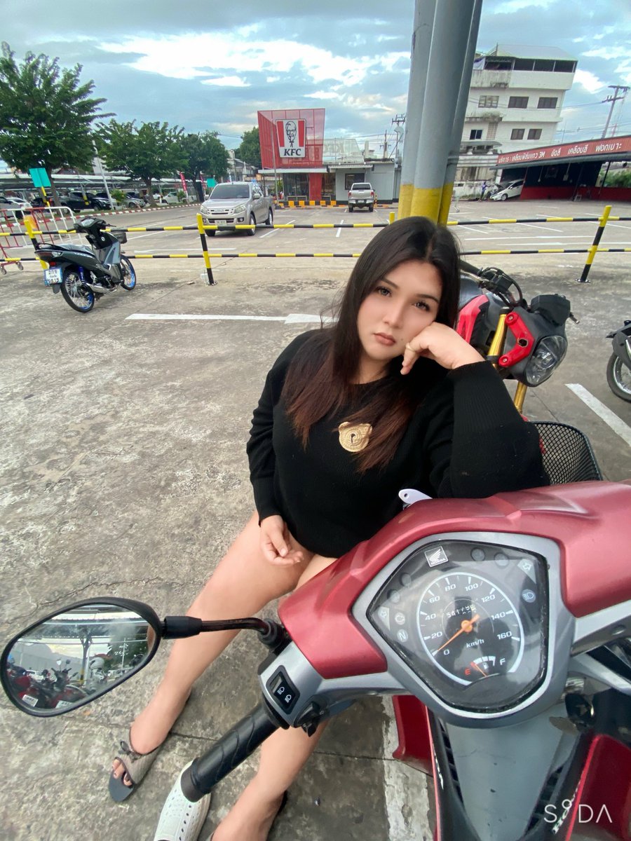 ลัคกี้ 💗 tweet media