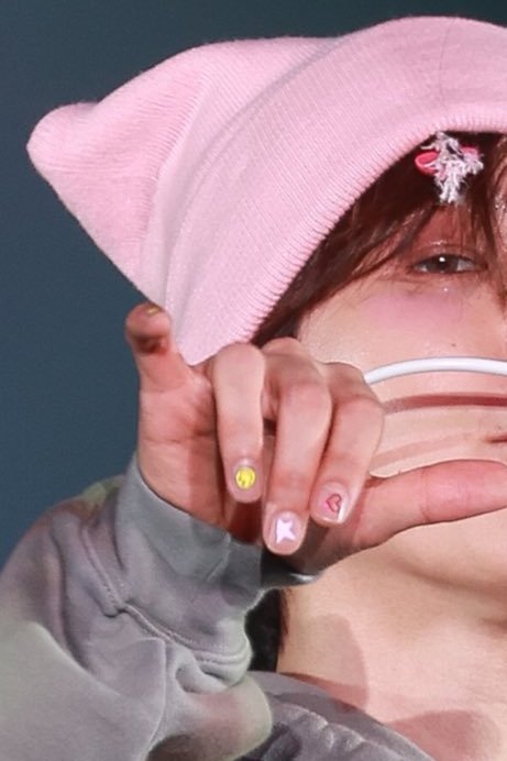 guy in mourning 🍋 tweet media