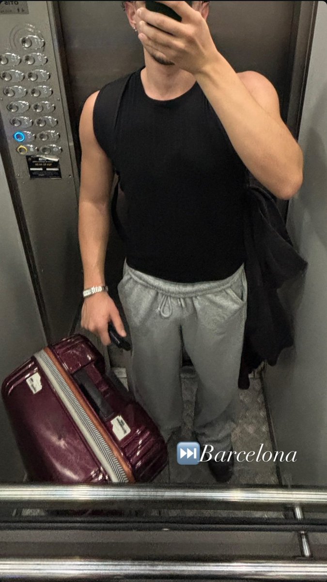 📲 | Storie de Flavio por IG:

⏭️ Barcelona 
instagram.com/stories/flavio…