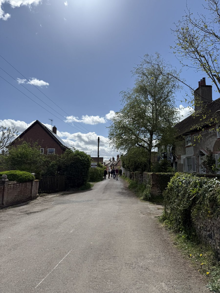 mattdaytech's tweet image. Another early start but worth it to be out in beautiful Debenham, Suffolk for @HicksCllr in the upcoming County Council elections! #Suffolk #VoteConservative 🌳 ☀️