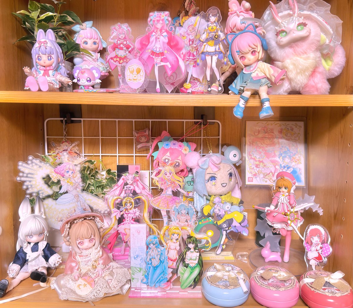 ドールとアクスタ類の手入れしました(えらい)

相変わらずここには自分の好きが詰まってる🌸