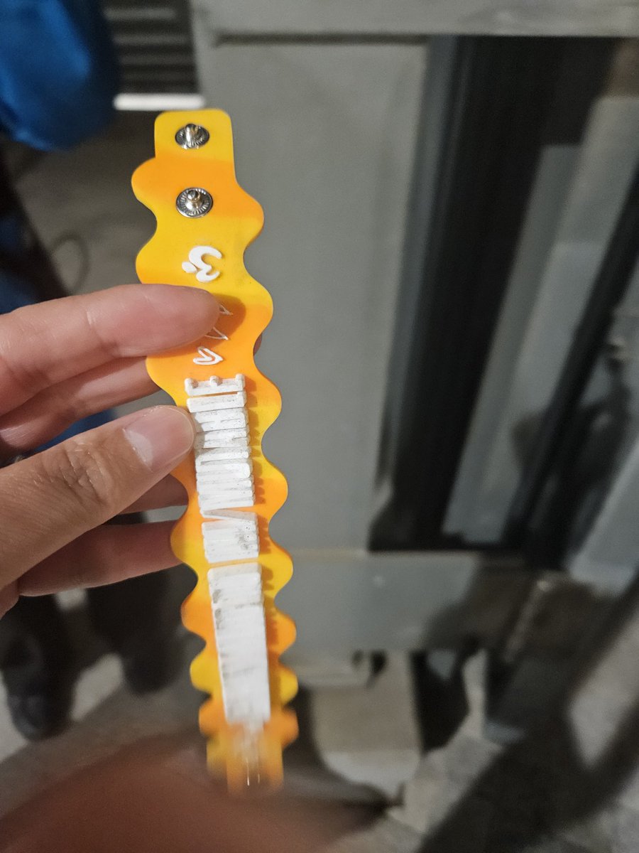 りんご果汁100%‎ tweet media