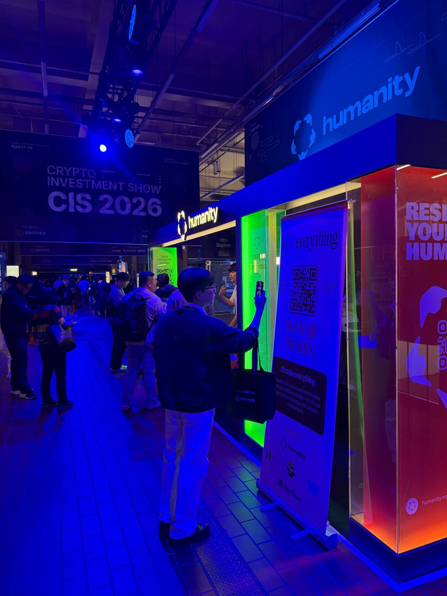 Everything tweet media