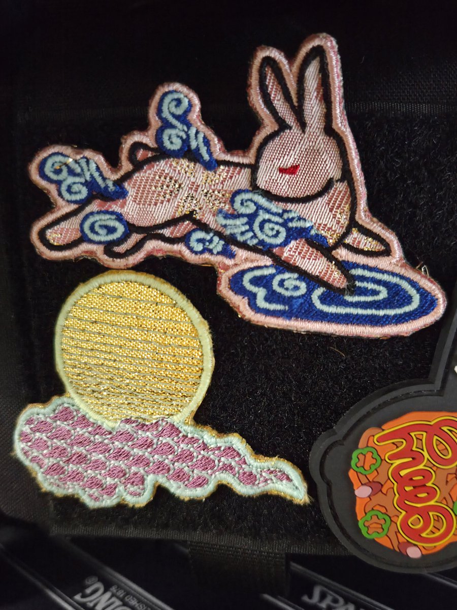 Lina09168145809's tweet image. サバゲーを始めて3年！最初は付いて行くのが精一杯で、1人でポツンとしてる事も多かったけど…
今日みたいに色々な人と話して、皆でご飯食べて、しまいにはバッチ&amp;amp;Beretta modello 92貰って、いつの間にかすっごく楽しんでました♪貰った物は、一生大切に使います！！！
#battle #サバゲー