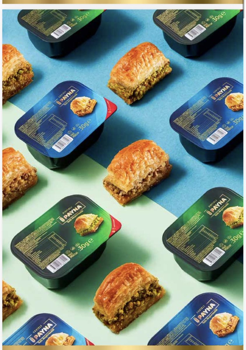 ttanerd's tweet photo. Gelenek tepside kaldı.
Biz baklavayı dünyaya taşıdık.

Payna. Aç, ye, devam et.

#baklava #gıda #ihracat #perakende #sektör #türkiye https://t.co/sdTuHQc7vT