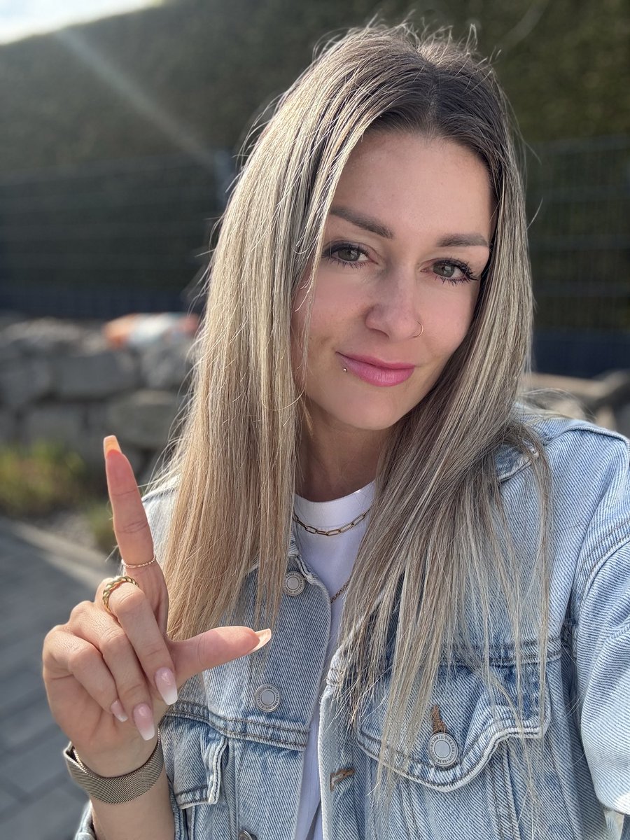 👑 Prinzessin Anni tweet media