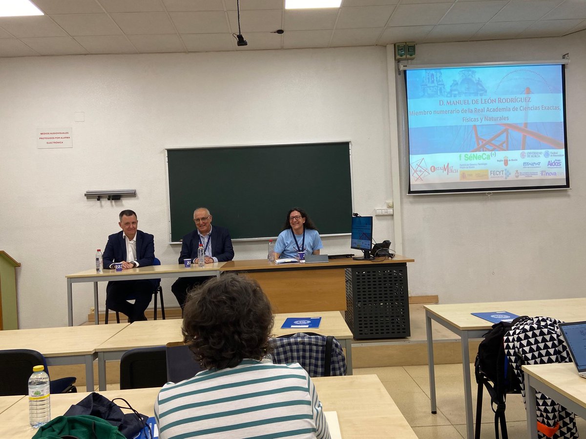 EstalmatMurcia's tweet image. 📚📸 Os dejamos algunas imágenes de las ponencias de ayer viernes del Seminario Nacional de Estalmat, que este año tiene a @estalmatmurcia como anfitrión.
-
-
-
-
#estalmat #murcia #encuentronacional
