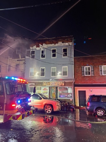 NJRedCross's tweet image. Our disaster volunteers responded to a #fire on Jefferson St in #Newark, helping 9 families (28 people) with emergency assistance for temporary lodging, food, clothing, and other immediate needs. Disaster Health and Disaster Mental Health are also available to the families.