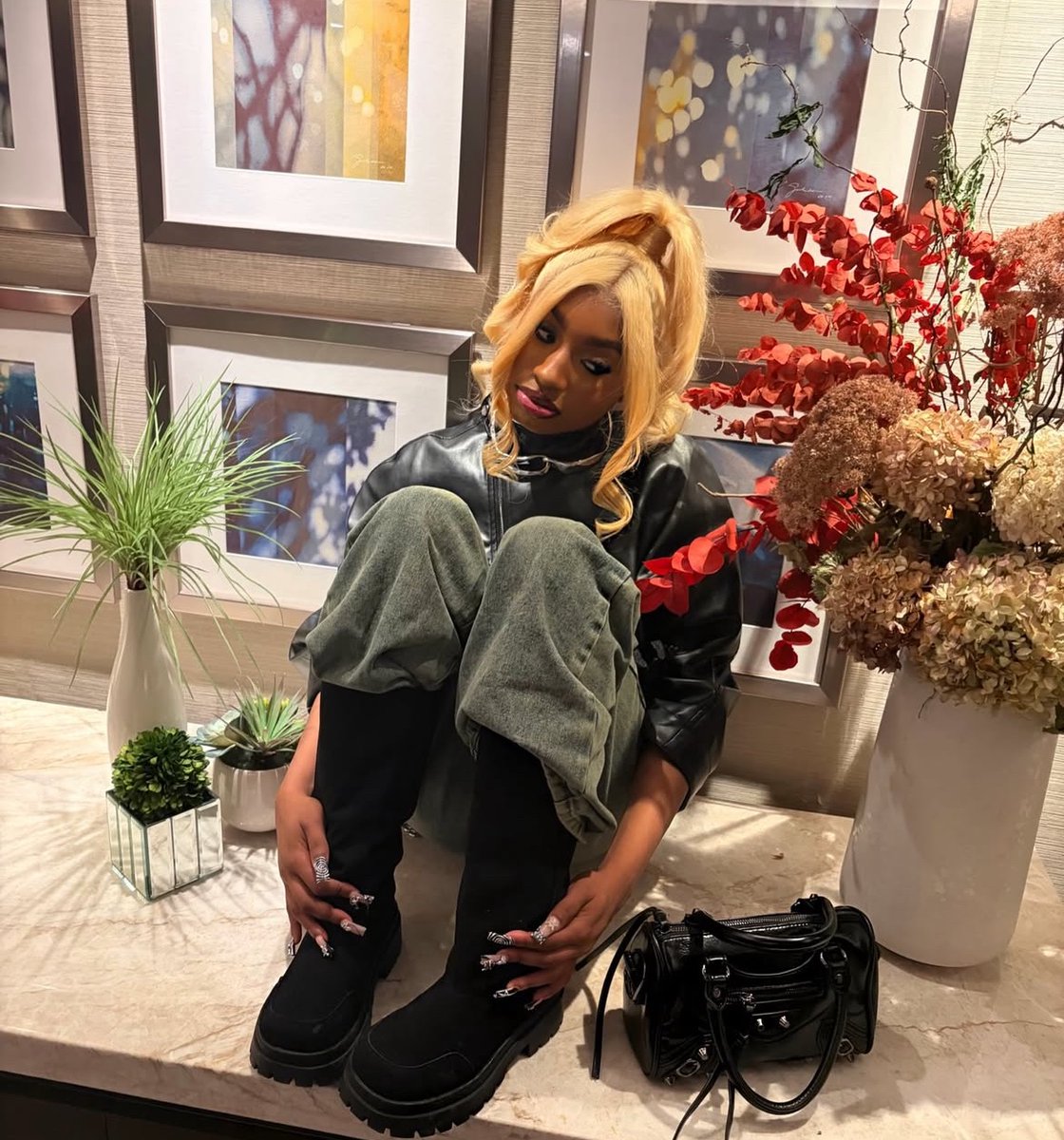 𝒞𝒶𝓇𝑒𝓁𝓁❦ tweet media