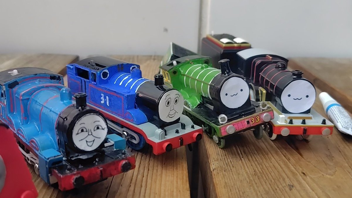 今日は
<a href="/Memethegreen33/">ミーム/Meme the Green Engine</a>さん <a href="/Topsodor45/">ハムさん</a> さん<a href="/bird81920/">リン -Rin the Tankie-</a> さんの他様々なトーマスファンと会ってきました。
楽しかったです！