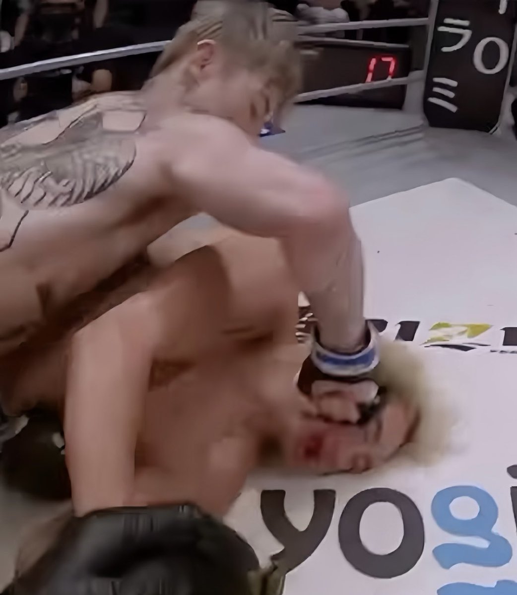 オタフク太郎 tweet media