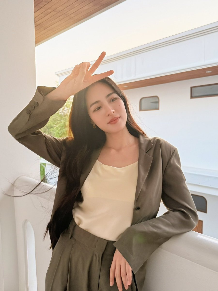 LingOrm Em Tới Đây 🖤🦜 tweet media